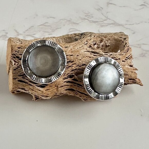 Vintage Swank 1950s Silver & Grey Mother Of Pearl Cufflinks With Ribbed Edge Des - Picture 1 of 9